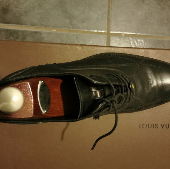 Vintage Louis Vuitton Dress Shoes - Picture 5 of 6